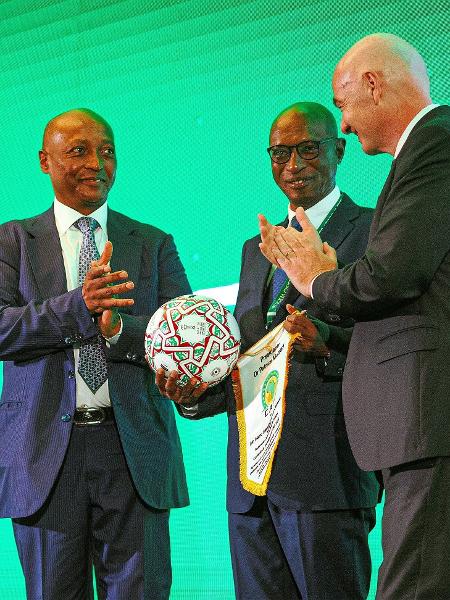 Patrice Motsepe declarou apoio incondicional e unânime à reeleição de Gianni Infantino à presidência da Fifa