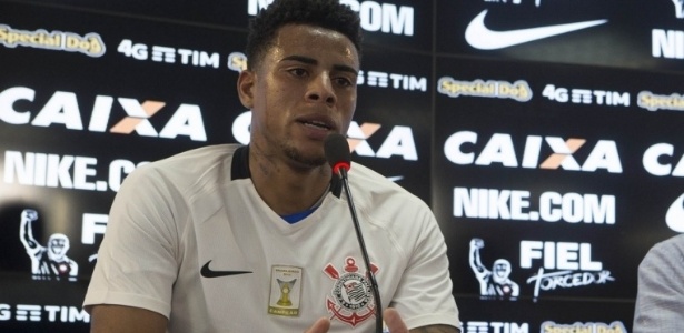 Gustavo foi apresentado como novo reforço do clube - Daniel Augusto Jr/Site oficial do Corinthians