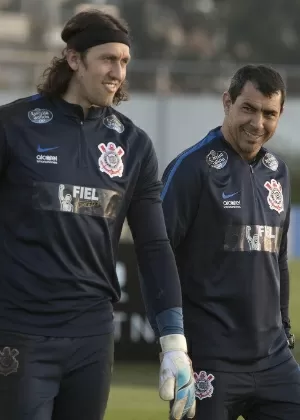 Escalação do Corinthians: Cássio ou Walter, e briga forte no