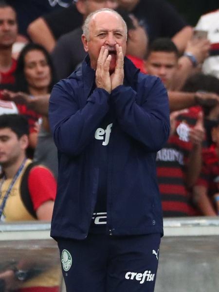Técnico Felipão durante derrota do Palmeiras para o Flamengo no Maracanã - REUTERS/Pilar Olivares