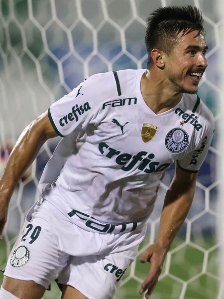 Willian comemora seu gol pelo Palmeiras contra o Guarani, no Paulistão - Cesar Greco