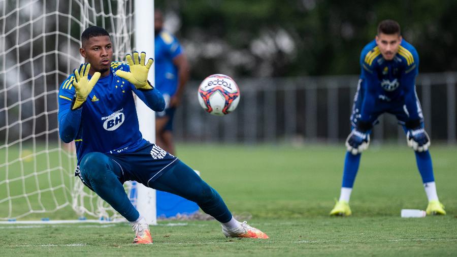 Denivys começa o ano de 2022 como titular no gol do Cruzeiro - Bruno Haddad/Cruzeiro