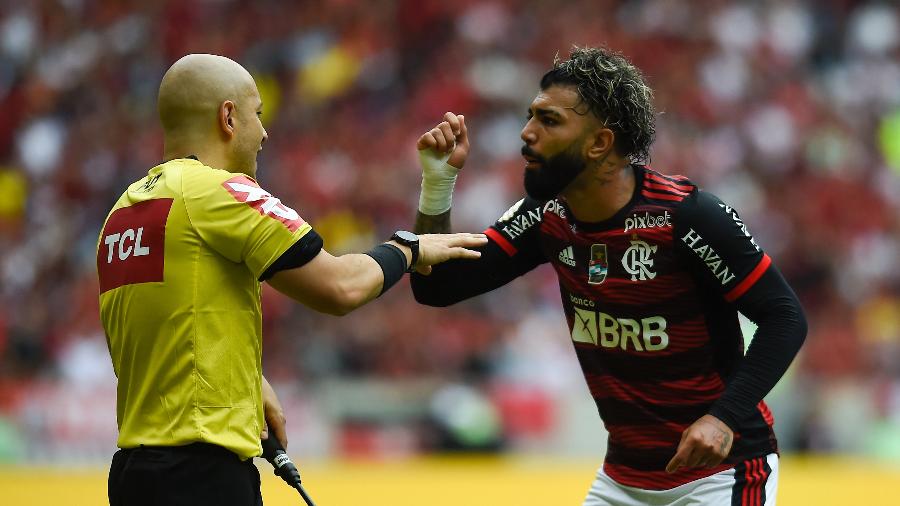 Confronto milionário, descubra o salário de Gabigol no Flamengo e