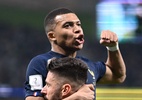 Jornal francês coloca Mbappé e Pelé na capa antes de final da Copa do Mundo - KIRILL KUDRYAVTSEV/AFP