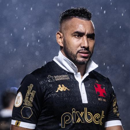 Dimitri Payet na partida entre Vasco da Gama e Corinthians em São Januário