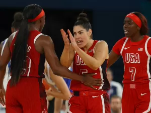 Seleção de basquete bate França no sufoco; EUA fecham Olimpíada em 1º lugar