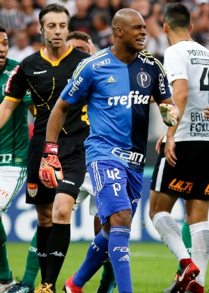Mattos cobra melhora do Palmeiras: 