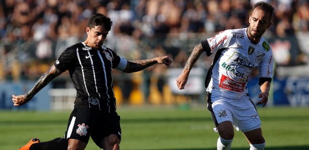 Fagner será novidade na escalação do Corinthians nesta quarta-feira - Daniel Vorley/AGIF