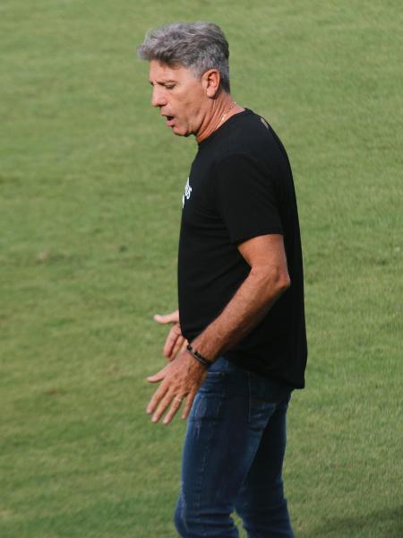 Renato Gaúcho disse que não apontará erros do Grêmio publicamente - Gabriel Machado/AGIF