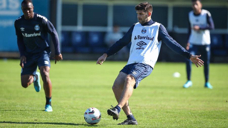 Kannemann se prepara para voltar a jogar pelo Grêmio - Lucas Uebel/Grêmio