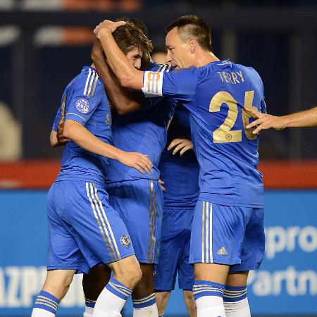 Lucas Piazon comemora gol em amistoso pelo Chelsea em 2012, em raro momento com o time principal Lucas Piazon comemora gol em amistoso pelo Chelsea em 2012, em raro momento com o time principal