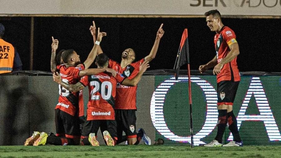 Atlético-GO espera ter forças para segurar o São Paulo e fazer história - Isabela Azine/AGIF