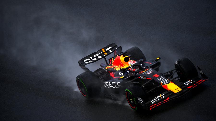 Max Verstappen durante a classificação para a corrida sprint, neste sábado