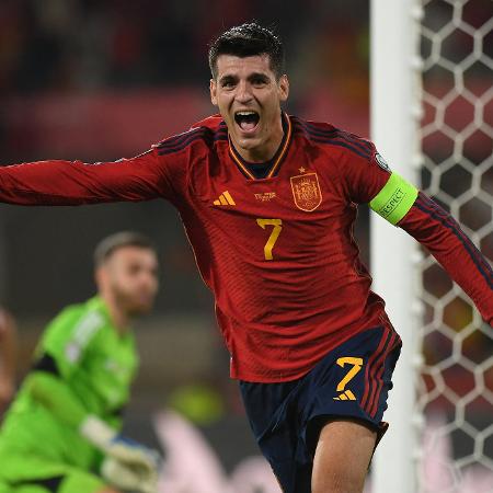 Morata, da Espanha, comemora após marcar contra a Escócia, pelas Eliminatórias da Euro