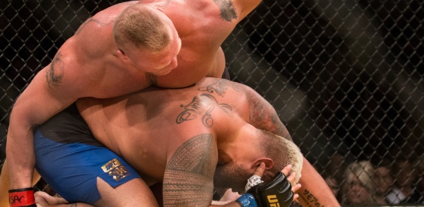 Mark Hunt foi derrotado por Brock Lesnar no UFC 200 - Rigel Salazar/ Ag Fight
