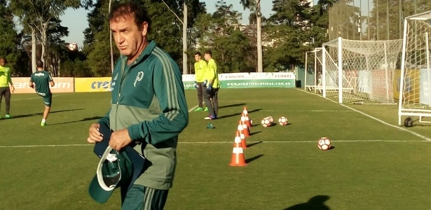 Cuca comandou treino tático na Academia de Futebol - José Edgar de Matos/UOL Esporte