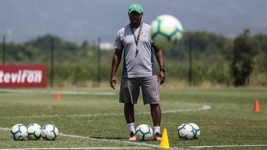 Técnico Marcão vem realizando mudanças no time e busca afastar Fluminense da zona de rebaixamento do Brasileiro - LUCAS MERÇON / FLUMINENSE F.C.