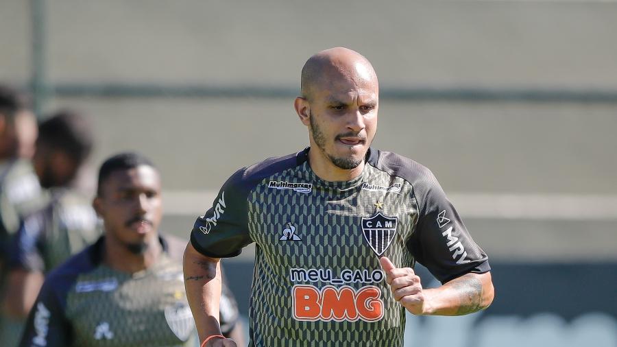 Fábio Santos está de volta ao Corinthians para atuar na lateral; chegada não supre falta de zagueiro - Bruno Cantini/Atlético-MG