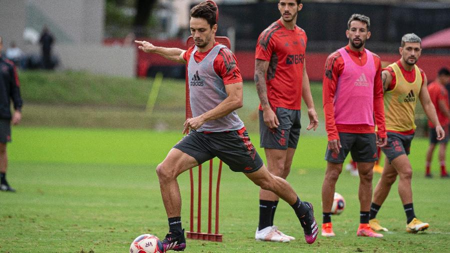 Rodrigo Caio em treino do Flamengo - Alexandre Vidal / Flamengo