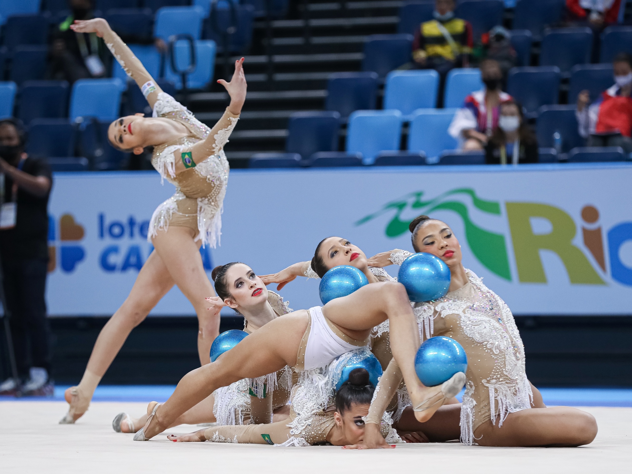 Ginástica rítmica: Brasil luta por 2 pódios em etapa do Uzbequistão