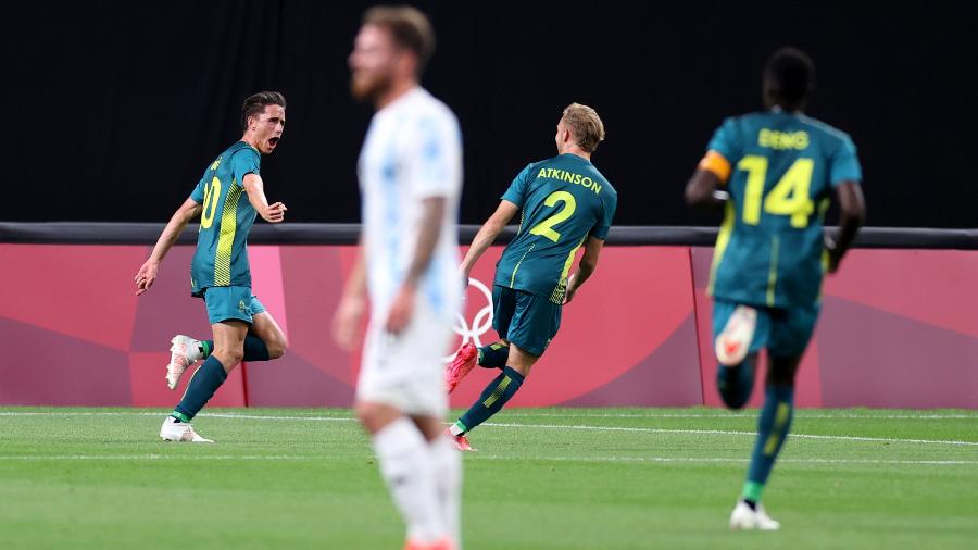 Jogadores da Austrália celebram gol de Wales, contra a Argentina, na estreia nos Jogos Olímpicos - Masashi Hara/Getty Images