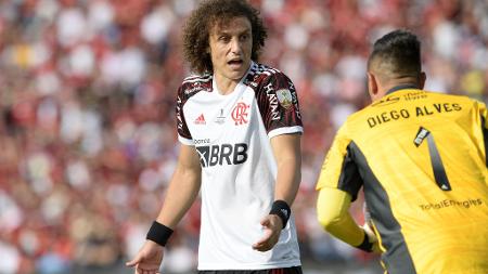 Flamengo busca superar problemas por melhoria na zaga para a próxima temporada