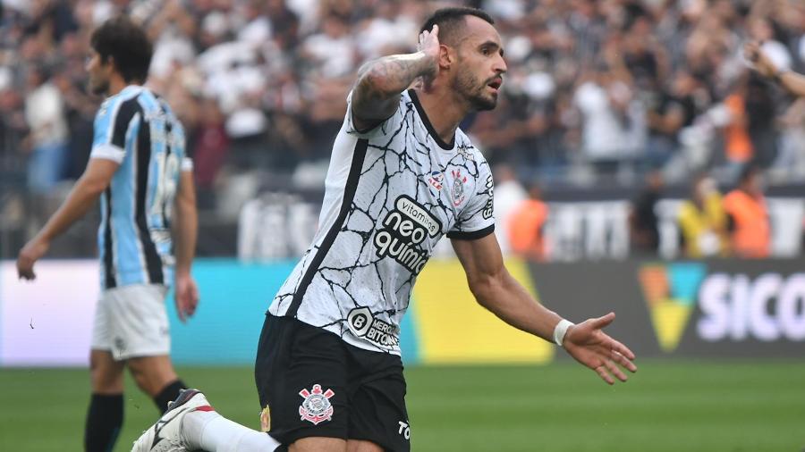 Renato Augusto comemora o gol de empate do Corinthians contra o Grêmio - ANDRÉ ANSELMO/FUTURA PRESS/FUTURA PRESS/ESTADÃO CONTEÚDO