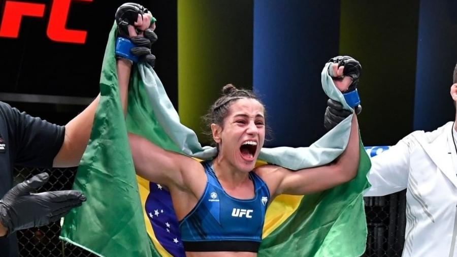 Glorinha de Paula vence sua primeira luta no UFC - Reprodução/Instagram