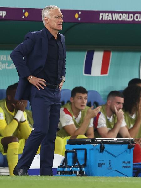 Didier Deschamps durante jogo na Copa do Mundo do Qatar, em 2022 - James Williamson - AMA/Getty Images
