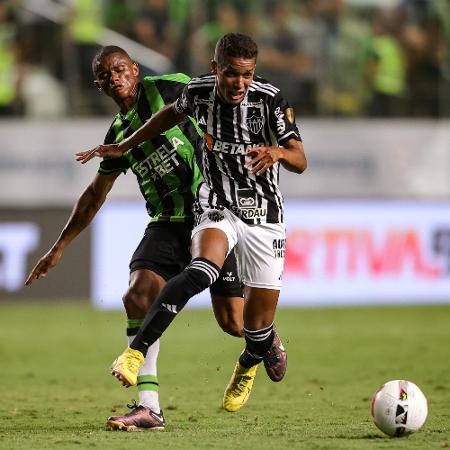 Pedrinho, do Atlético, em ação contra o América, pela final do Campeonato Mineiro - Gilson Junio/AGIF