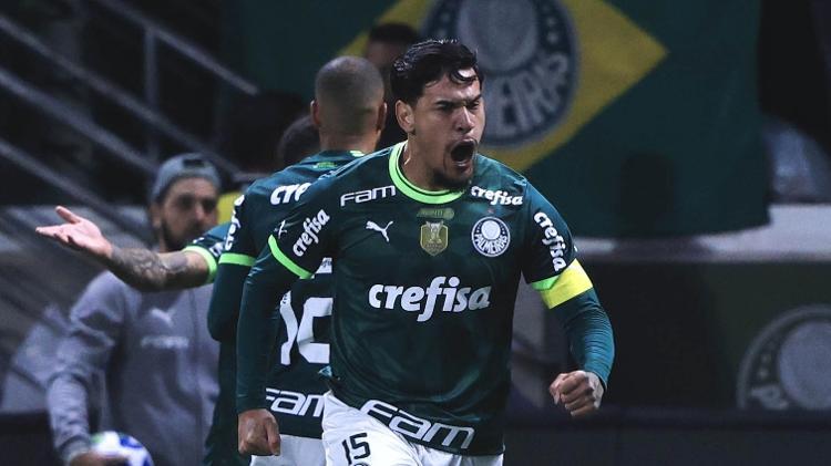 Gustavo Gomez celebra gol em Palmeiras x Fortaleza, jogo da Copa do Brasil