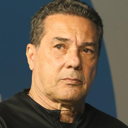 Vanderlei Luxemburgo, técnico do Corinthians, durante jogo contra o Estudiantes