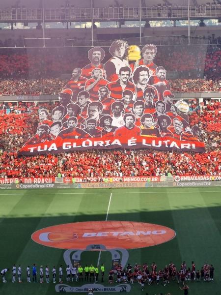 Mosaico feito pela torcida do Flamengo para o primeiro jogo da final da Copa do Brasil, contra o São Paulo, no Maracanã