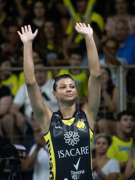 Walewska, 43 anos, foi campeã olímpica de vôlei pelo Brasil