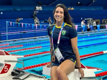 Nadadora brasileira expulsa se manifesta e diz que já denunciou assédio