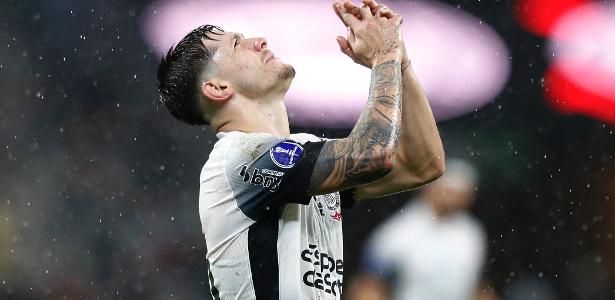 DESFALQUE! Corinthians relata lesão no joelho direito de Garro