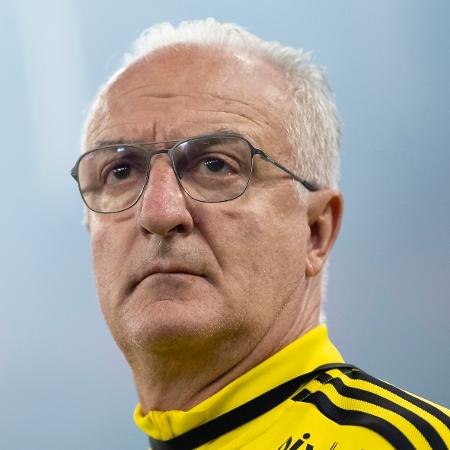 Treinador está acertado com o alvinegro e deve comandar treinos já na segunda-feira Treinador está acertado com o alvinegro e deve comandar treinos já na segunda-feira