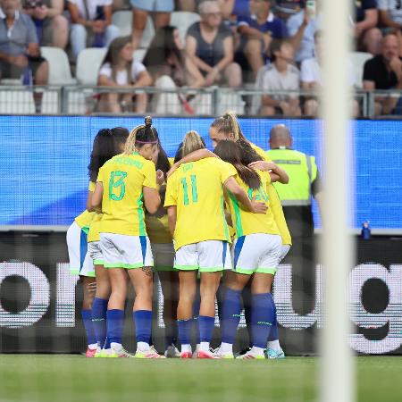 Seleção feminina sofreu virada em último amistoso antes da disputa da Copa América Seleção feminina sofreu virada em último amistoso antes da disputa da Copa América