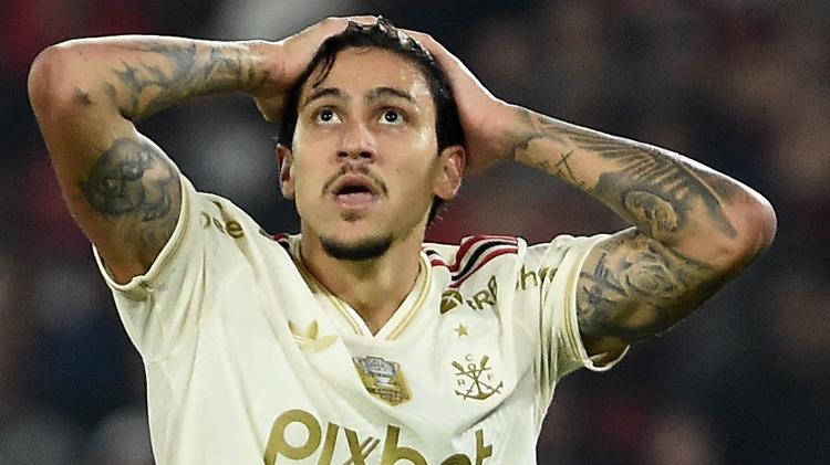 Pedro se lamenta durante jogo entre Flamengo e Atlético-MG na Copa do Brasil Pedro se lamenta durante jogo entre Flamengo e Atlético-MG na Copa do Brasil