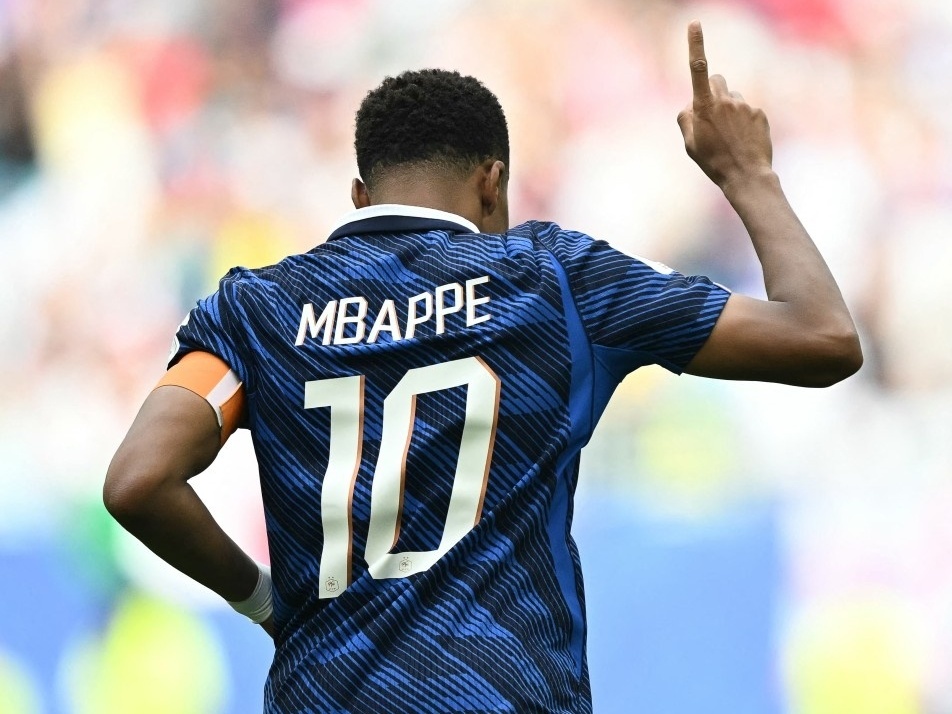 'Posso entender quem diz que foi uma palhaçada', diz Mbappé após 6 a 4