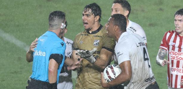 VAR reverte escanteios em jogo da Série B, mas regra só vai valer em 2027