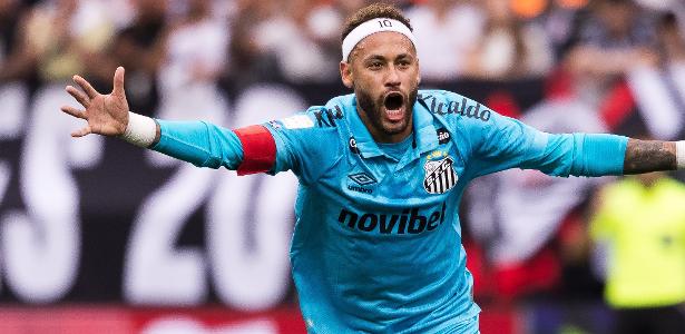 Neymar é aplaudido e silencia Itaquera
