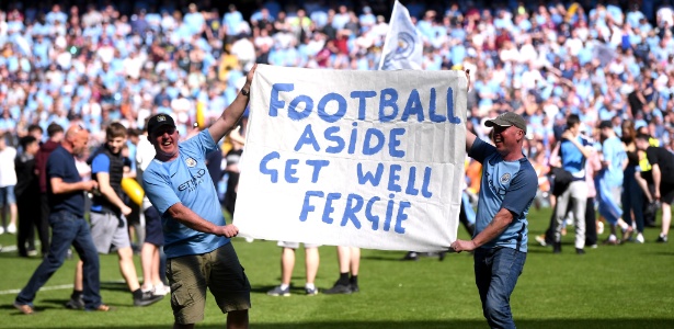 Torcedores do Manchester City exibem faixa de apoio a Alex Ferguson - Laurence Griffiths/Getty Images - Laurence Griffiths/Getty Images