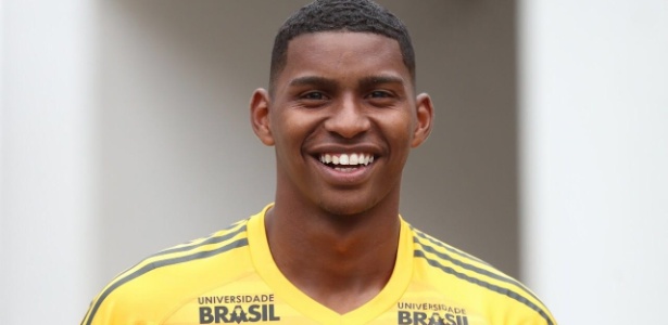 Goleiro Hugo não escondeu a alegria após receber notícia da convocação - Divulgação/Flamengo