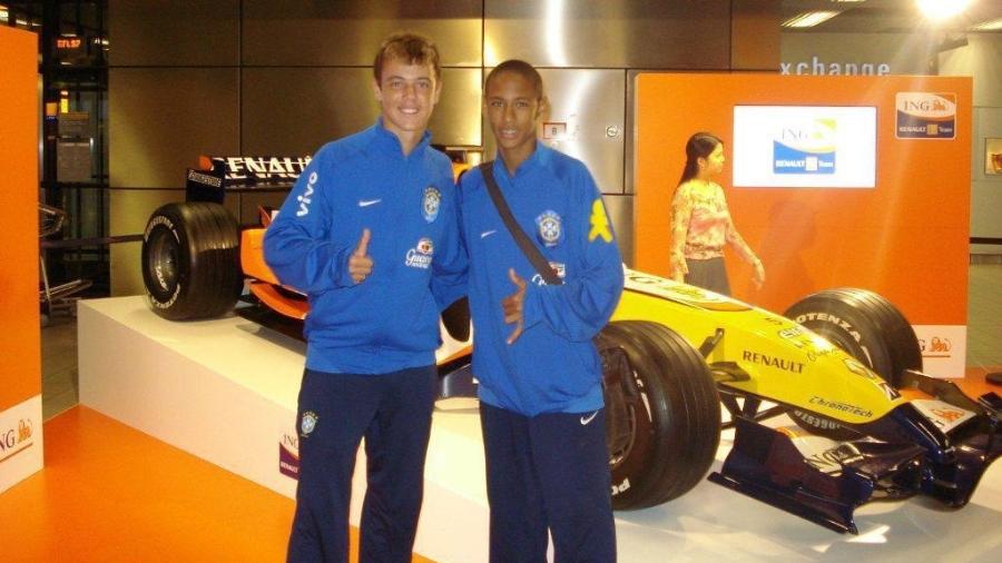 Geovane ao lado de Neymar na seleção brasileira de base - Arquivo pessoal/Geovane
