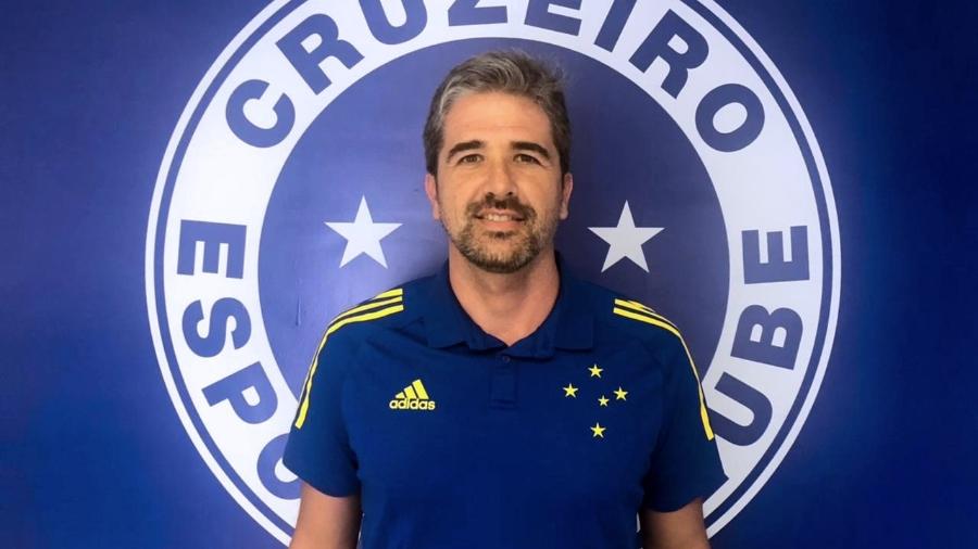 Antes mesmo de ser oficializado, Rodrigo Pastana já chegou com rejeição da torcida no Cruzeiro - Divulgação/Cruzeiro