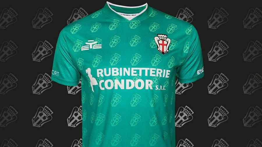 Nova camisa 3 da Pro Vercelli é uma homenagem ao Palmeiras - Reprodução/Twitter