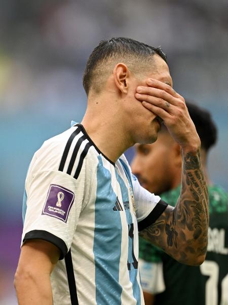 Di Maria, da Argentina, lamenta durante jogo da Copa do Qatar - Matthias Hangst/Getty Images