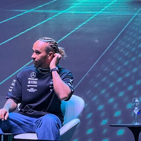 Lewis Hamilton durante entrevista coletiva em São Paulo nesta quarta-feira