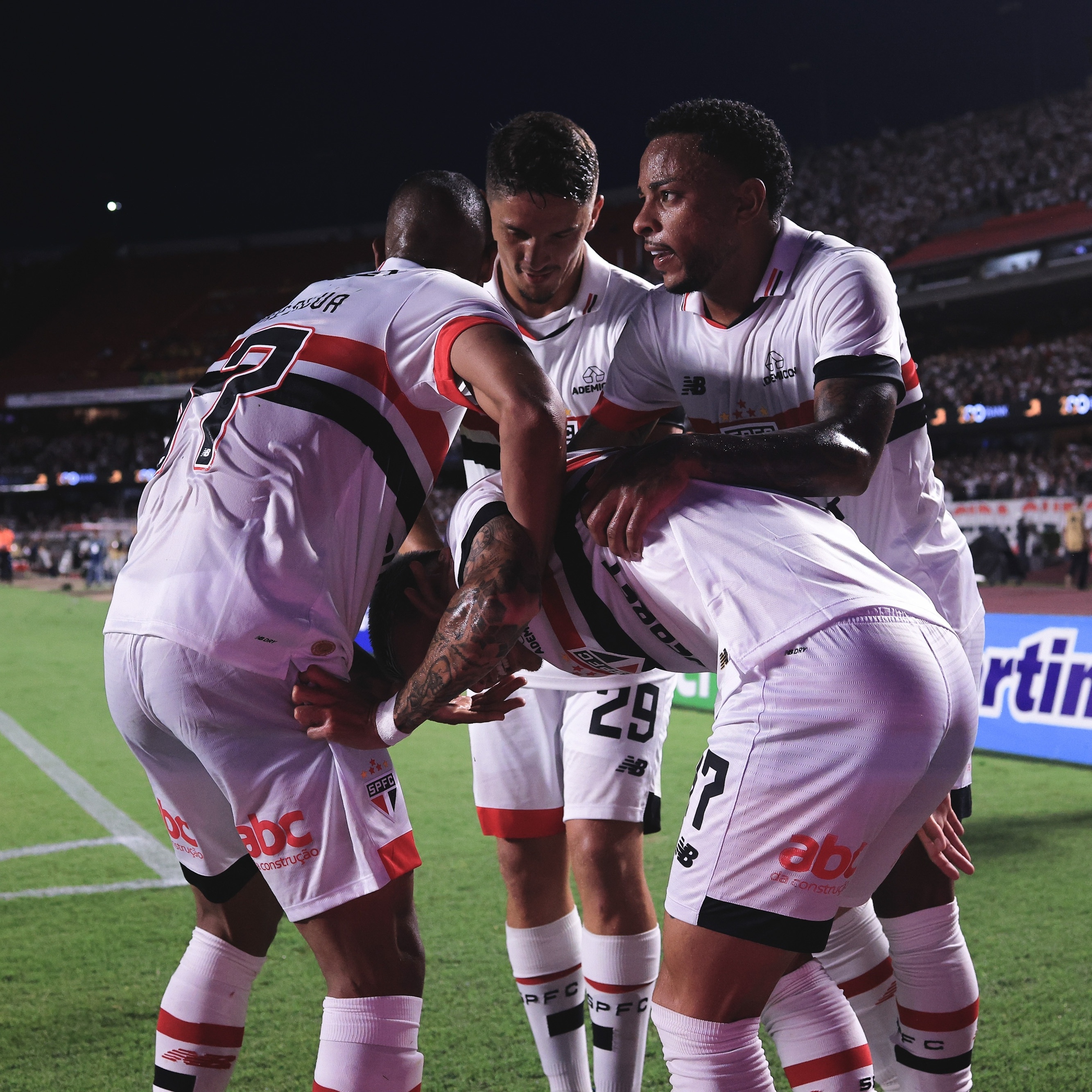 Jogos hoje (08/05/24) ao vivo de futebol onde assistir e